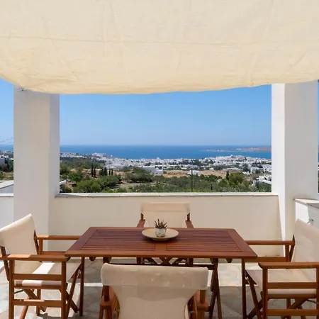 Nyaraló Panoramic View House